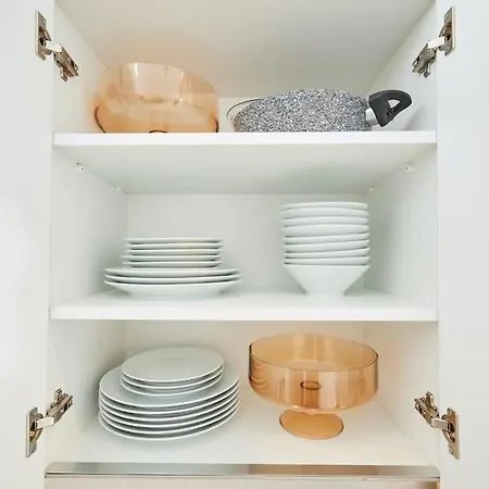 Spacious 3br 2bath Ac In Center - Santur D9 *