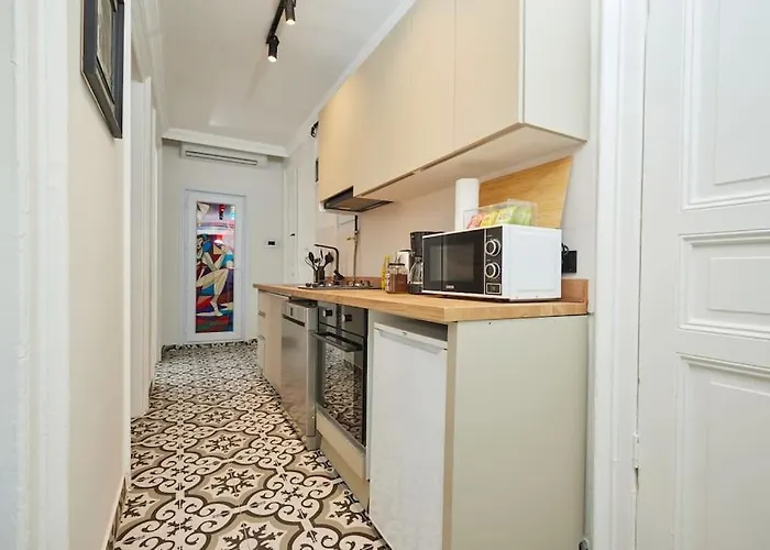 Spacious 3br 2bath Ac In Center - Santur D9 * Istanbul