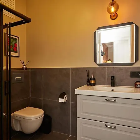 아파트 Spacious 3br 2bath Ac In Center - Santur D9 이스탄불
